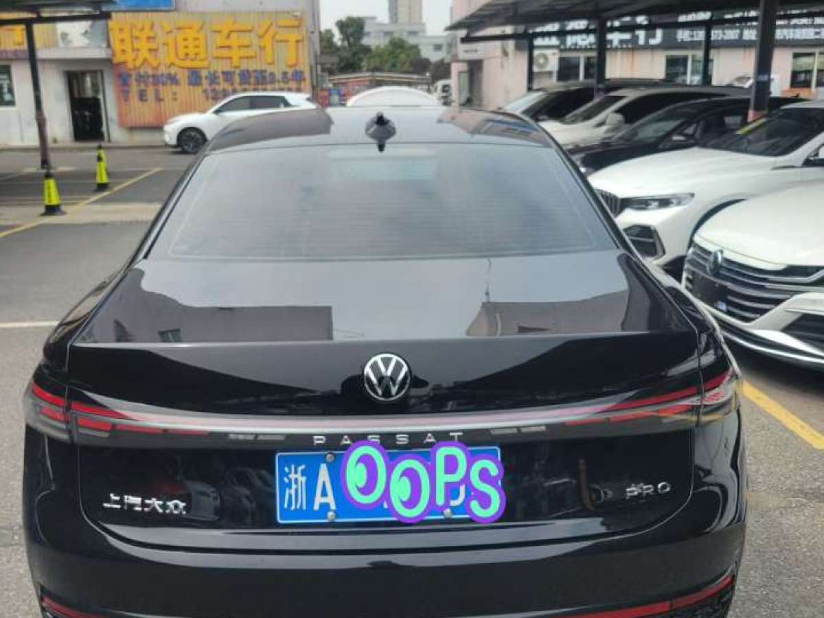 Volkswagen Passat 2025 car image #9