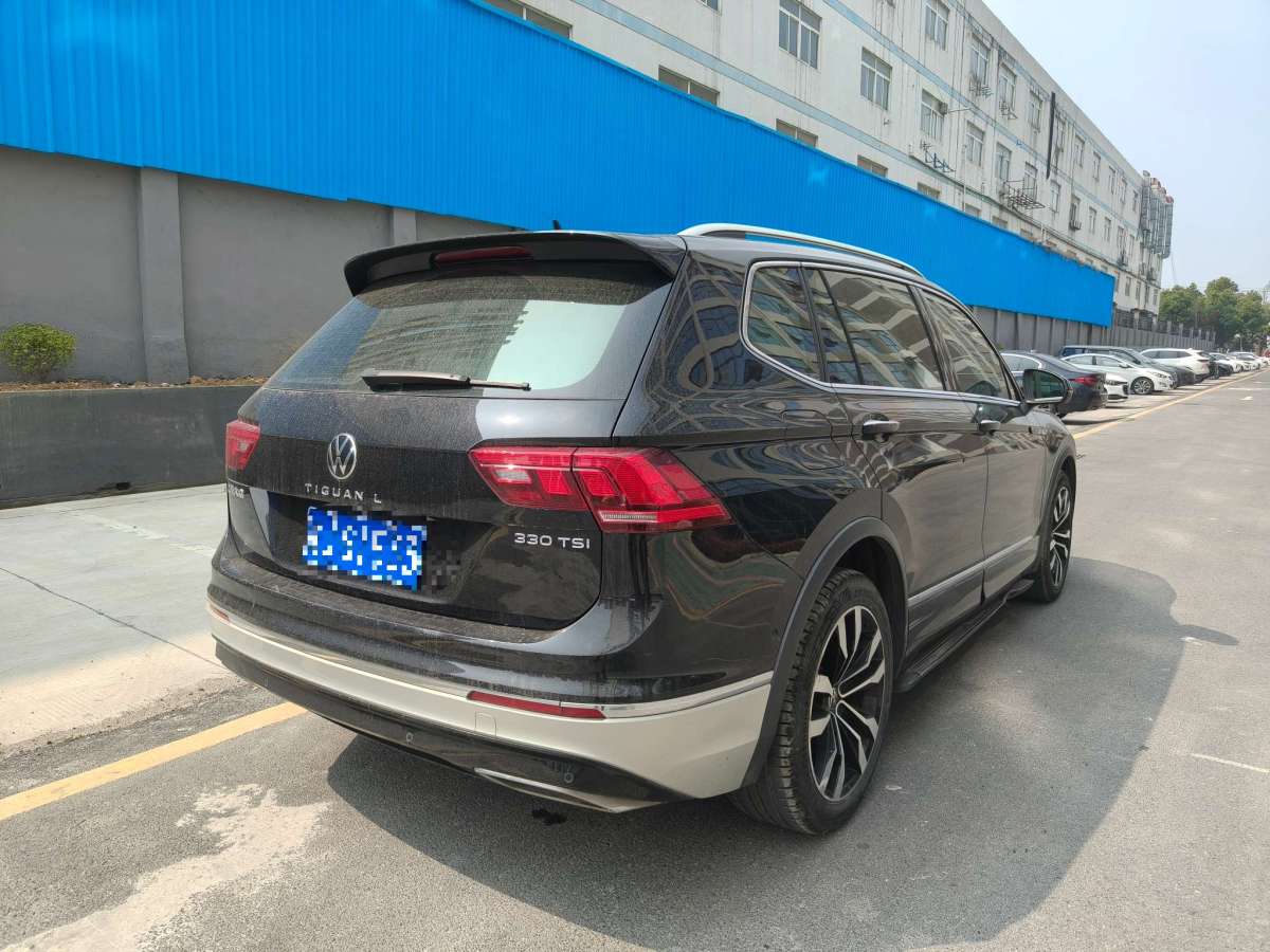 Volkswagen Tiguan L 2021 car image #9