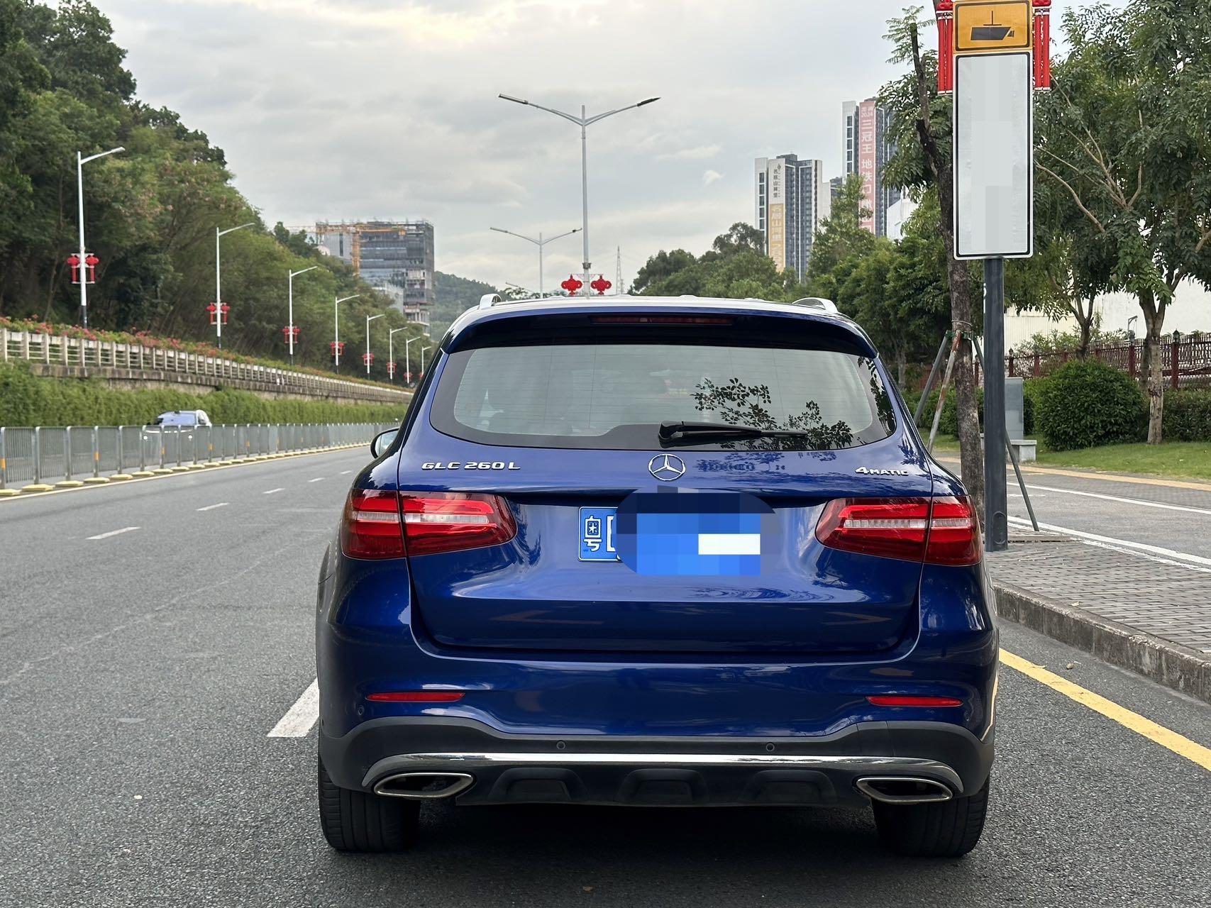 Mercedes-Benz GLC Class 2019 car image #9
