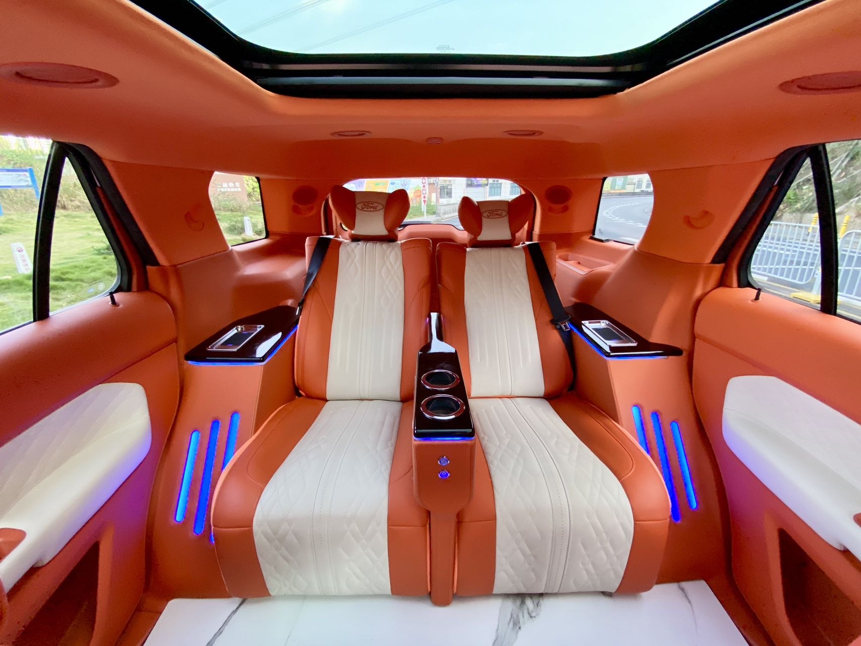 Ford Explorer (Imported) 2015 car image #9