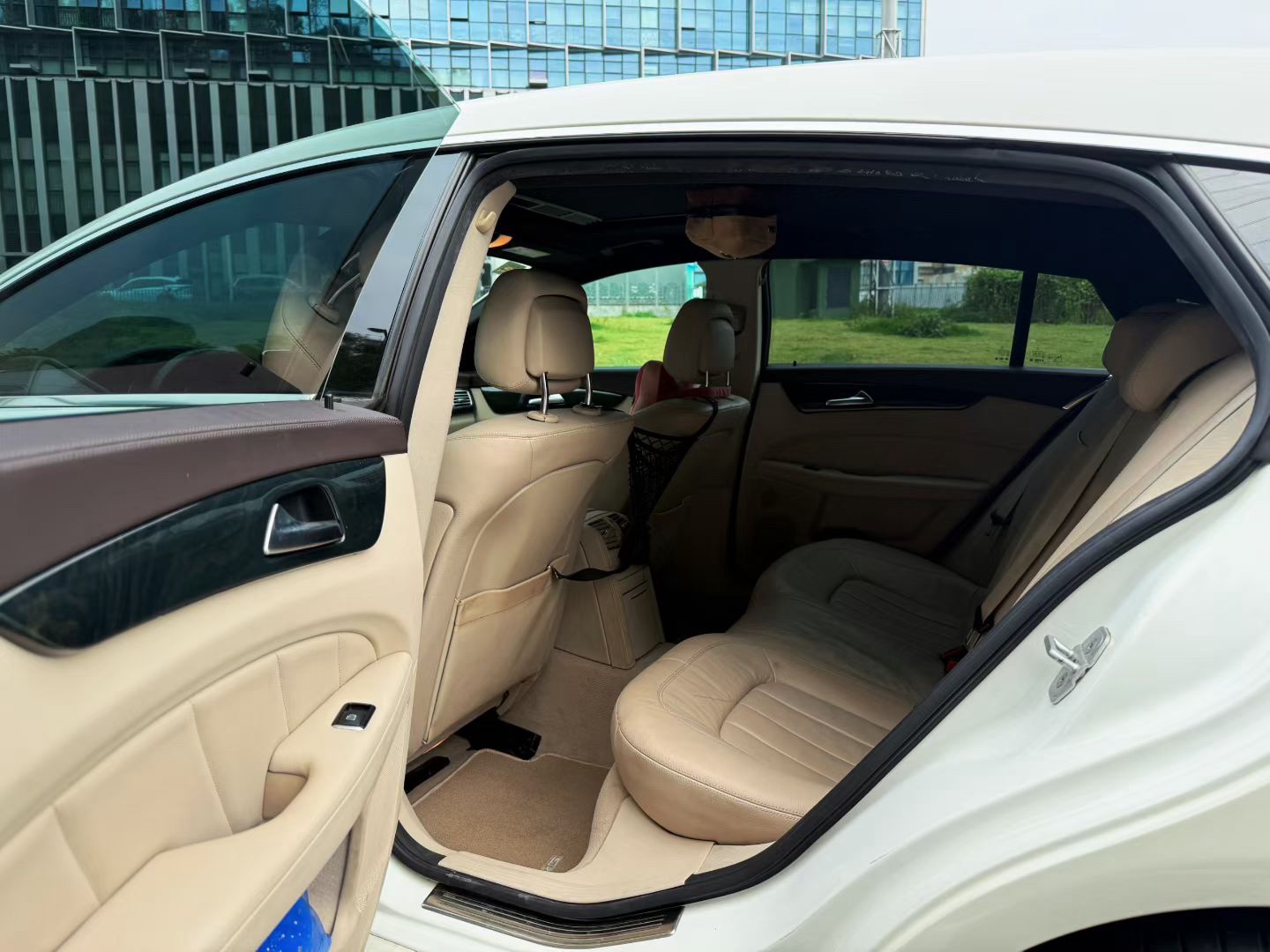 Mercedes-Benz CLS Class 2017 car image #9