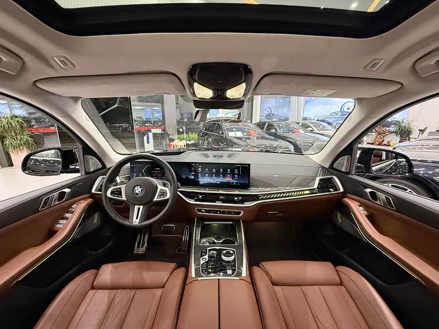 BMW X7 M60i 2023 #9 BMW X7 M60i 2023 car image #9