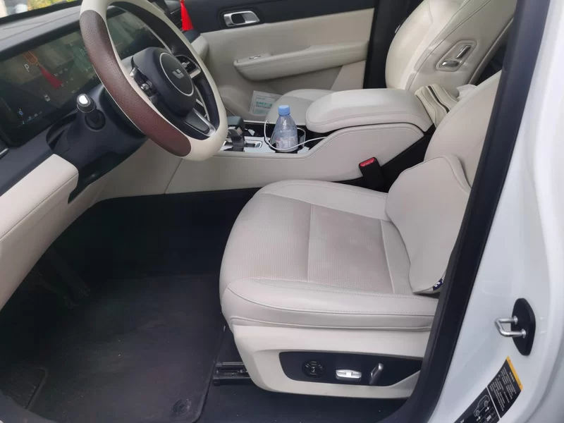 理想汽车 理想ONE 2021 汽车图片 #9