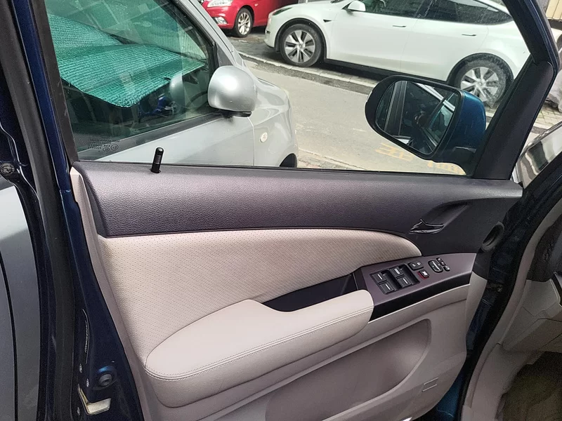 BYD e6 2015 #9 BYD e6 2015 car image #9