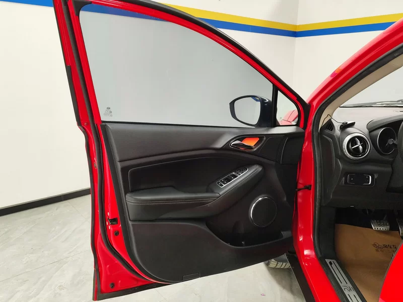 BYD Yuan 2019 car image #9