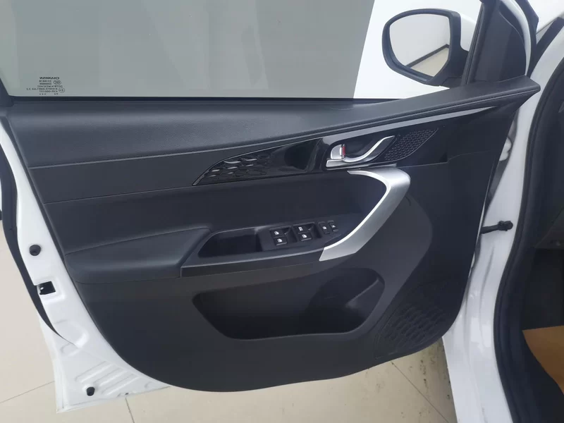 Changan BenBen E-Star 2022 car image #9