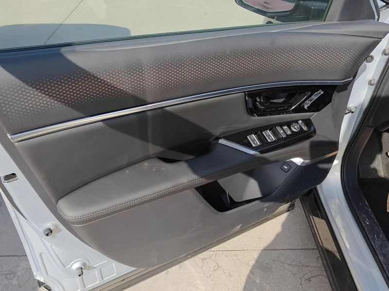 Honda P7 2025 car image #9