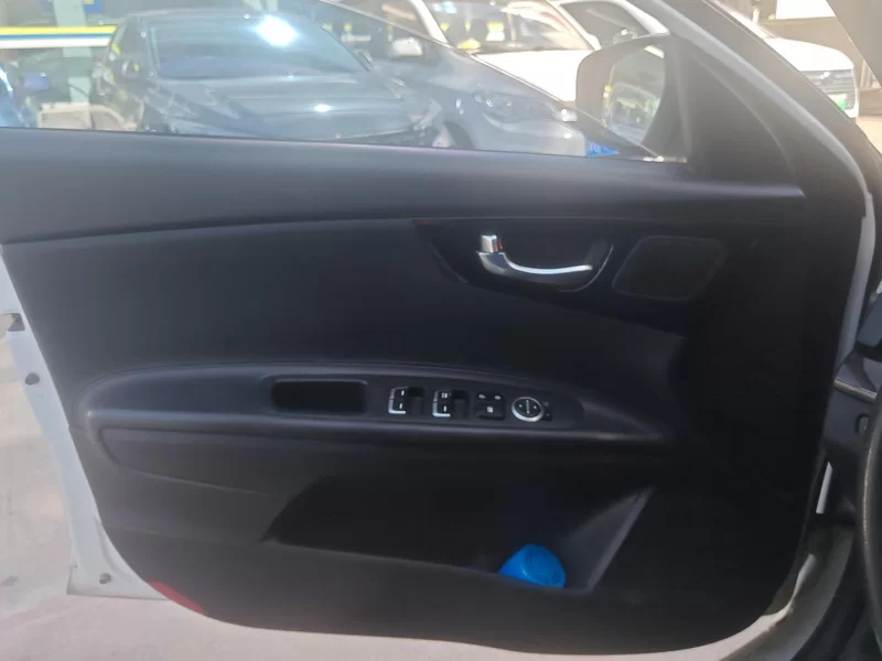 Kia K5 2015 image de voiture #9