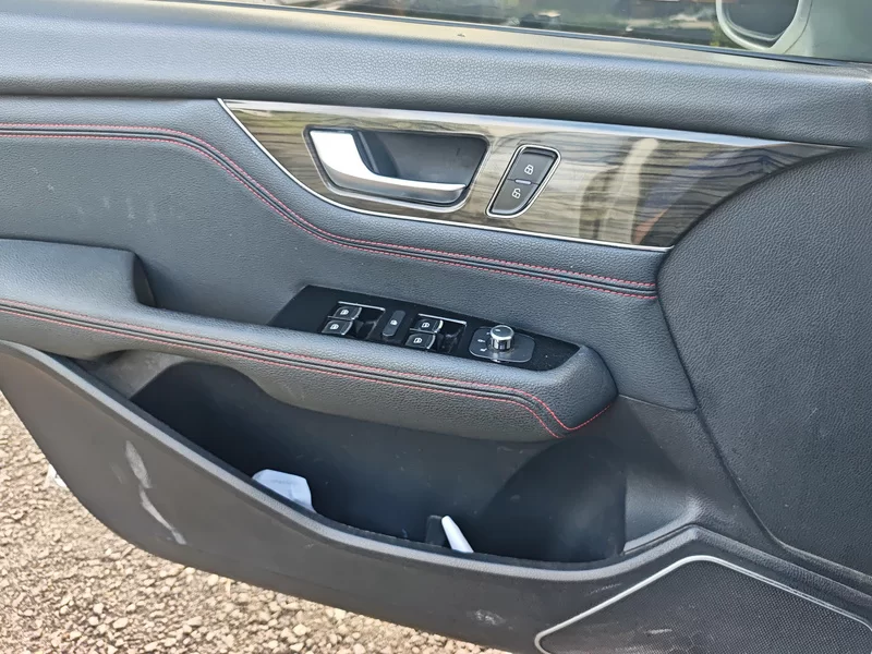 Great Wall C50 2015 car image #9