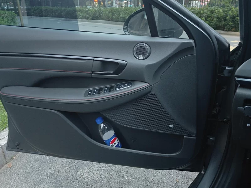 Hyundai Sonata 2022 car image #9