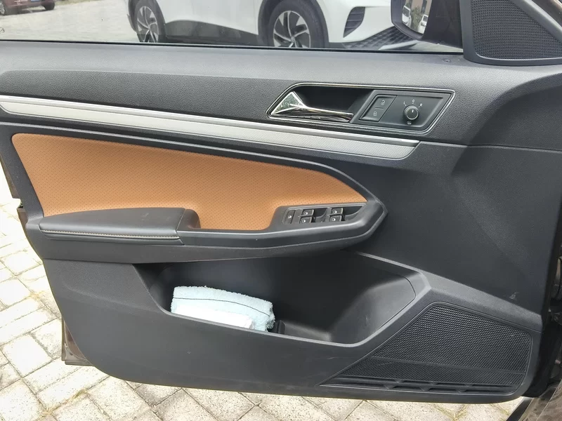 Volkswagen Cross Lavida 2017 immagine di auto #9