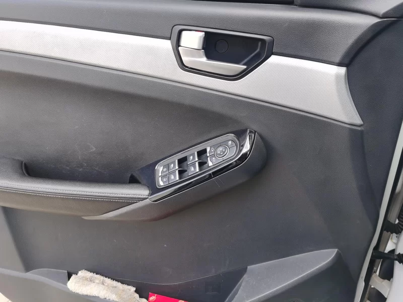 哪吒汽车 哪吒N01 2019 汽车图片 #9