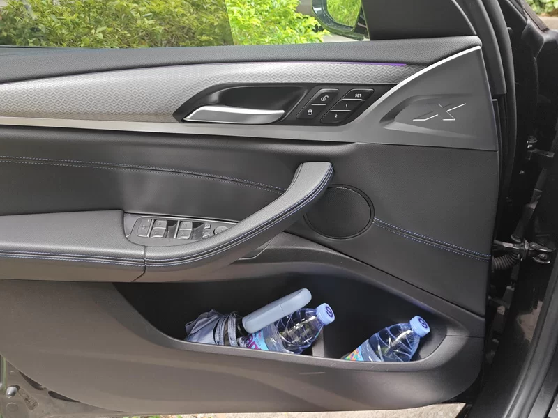 BMW X4 M40i 2020 car image #9