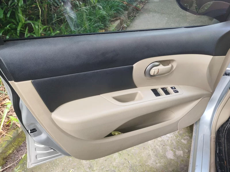 日产 骊威 2014 汽车图片 #9