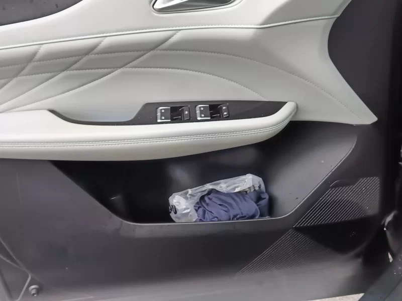 Changan UNI-Z 2025 immagine di auto #9