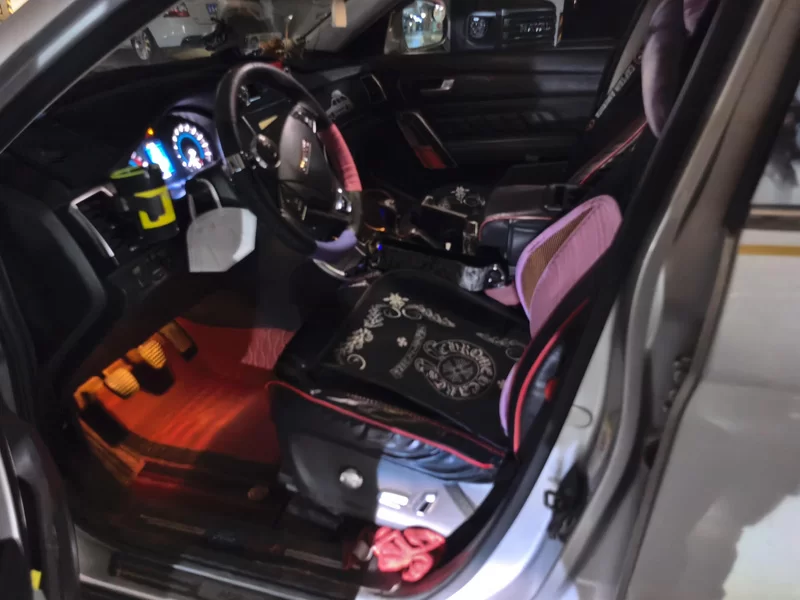 Haval H2 2014 car image #9