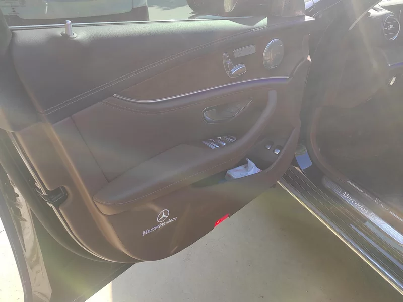 Mercedes-Benz E Class New Energy 2021 car image #9