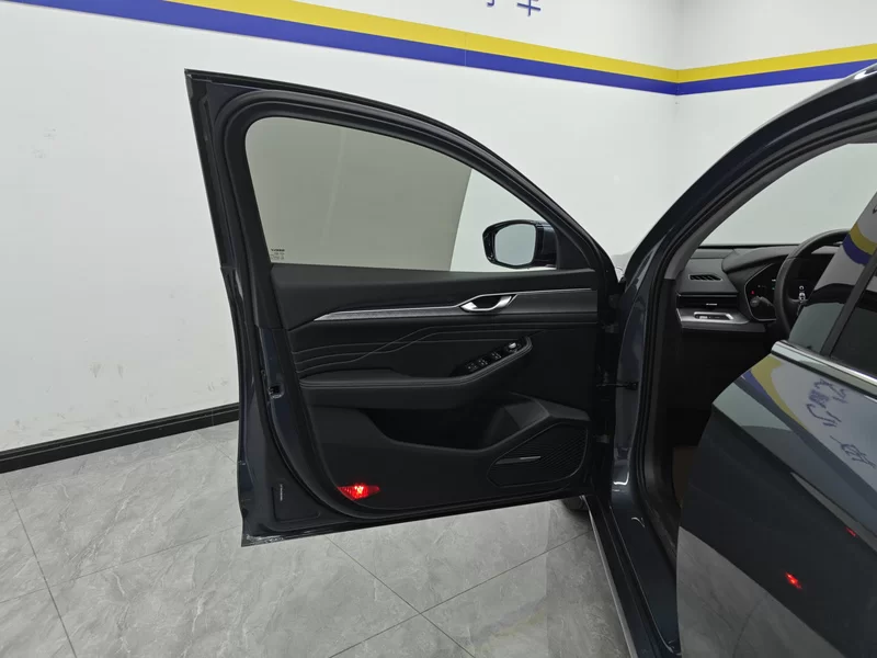 GEELY PrefaceL 2022 car image #9