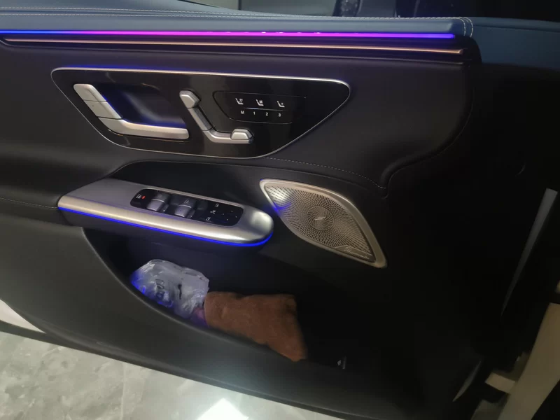 Mercedes-Benz EQE Class 2023 #9 Mercedes-Benz EQE Class 2023 immagine di auto #9