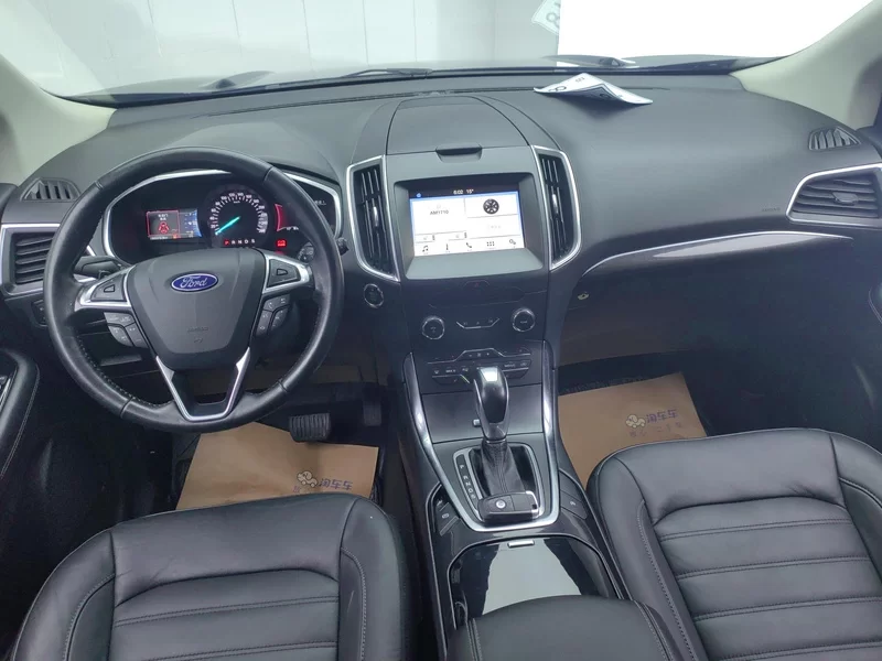Ford Edge 2018 immagine di auto #9