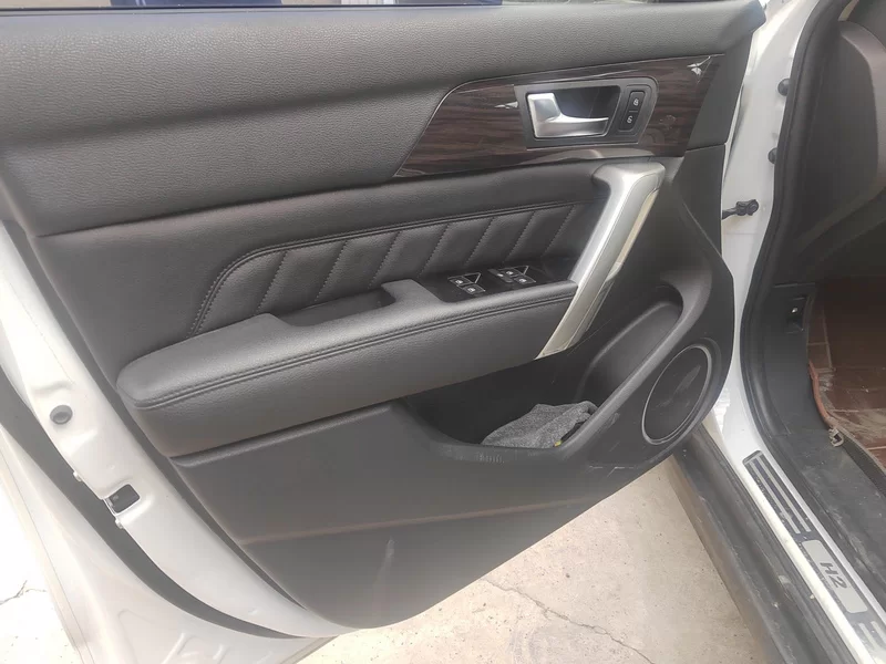 Haval H2 2015 #9 Haval H2 2015 car image #9