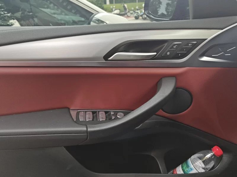 BMW X4 M40i 2023 #9 BMW X4 M40i 2023 car image #9