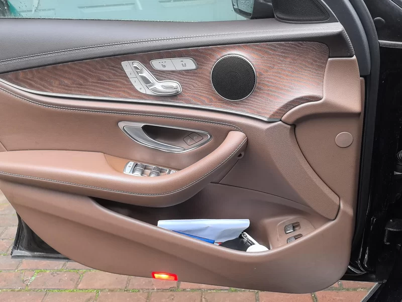 Mercedes-Benz E Class New Energy 2023 car image #9