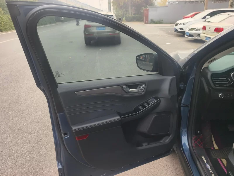 Ford Escape 2022 immagine di auto #9