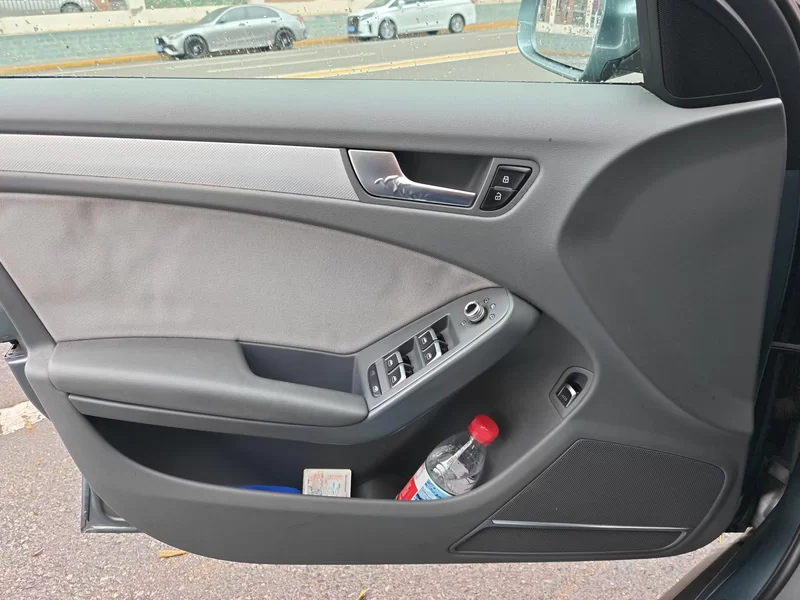 Audi A4 2014 car image #9