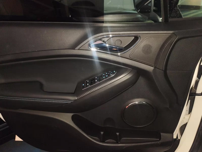 BYD Yuan New Energy 2019 #9 BYD Yuan New Energy 2019 car image #9