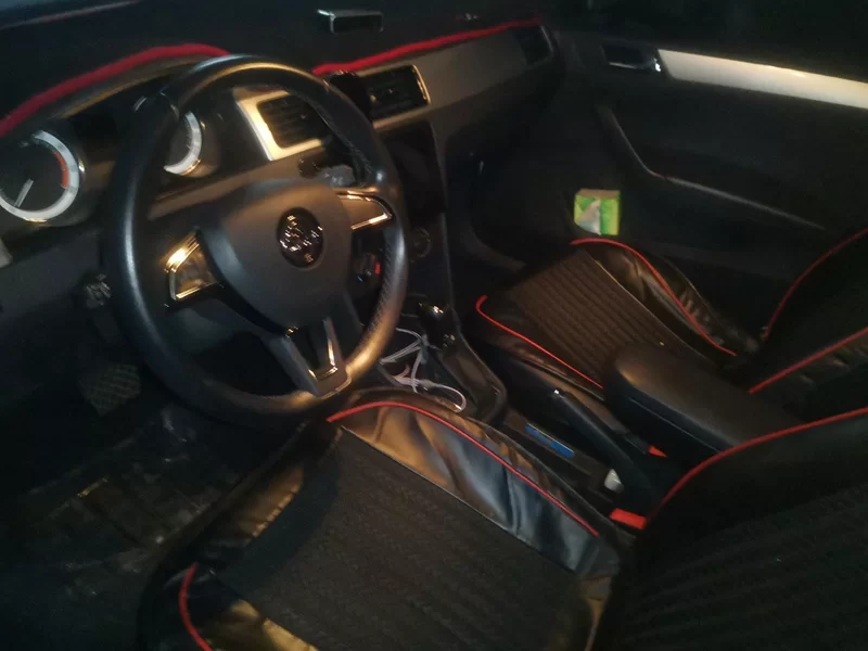 Skoda Rapid 2018 car image #9