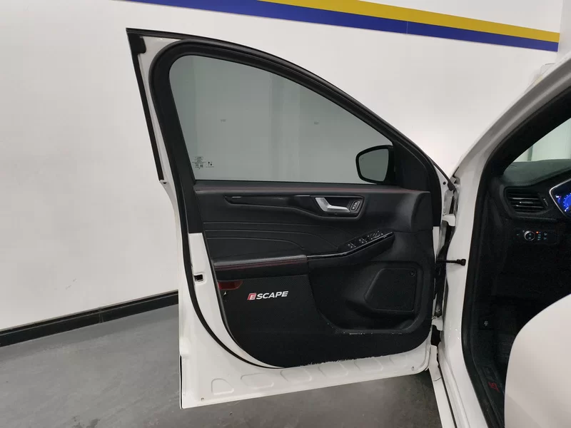 Ford Escape 2020 صورة سيارة #9