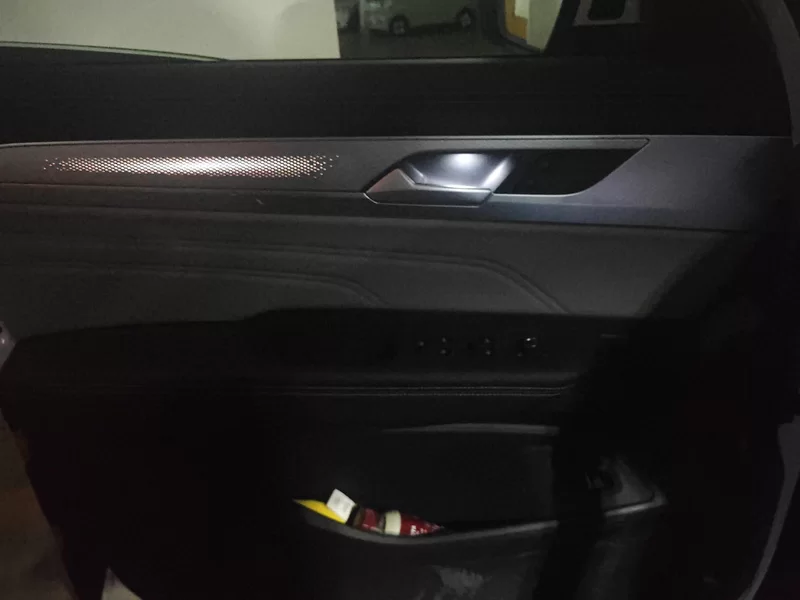 Volkswagen Tavendor 2023 car image #9