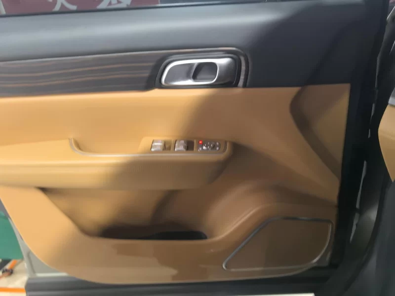 Li One 2021 صورة سيارة #9