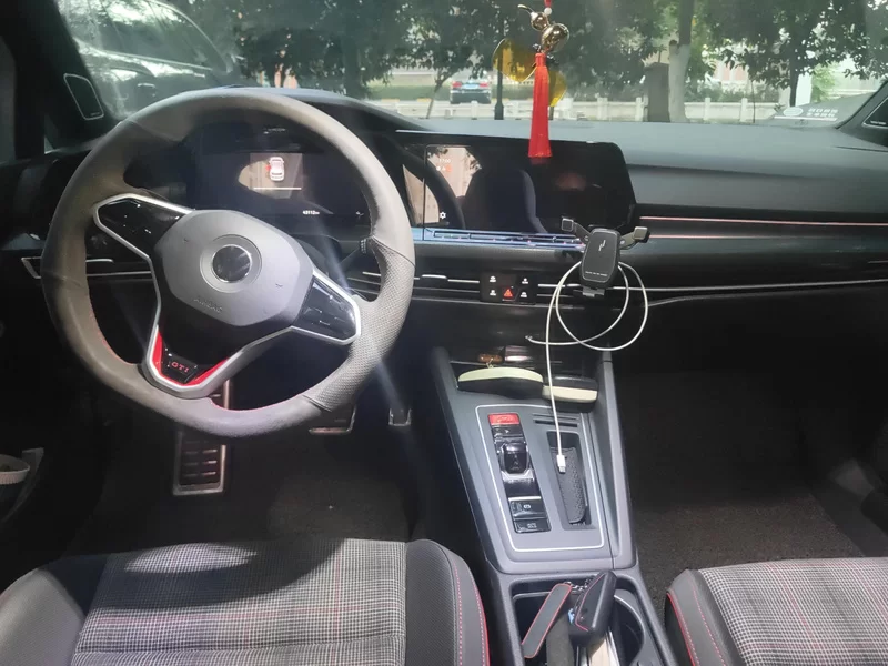 Volkswagen GolfGTI 2022 #9 Volkswagen GolfGTI 2022 car image #9