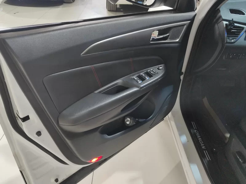 长安 长安CS75 2017 汽车图片 #9