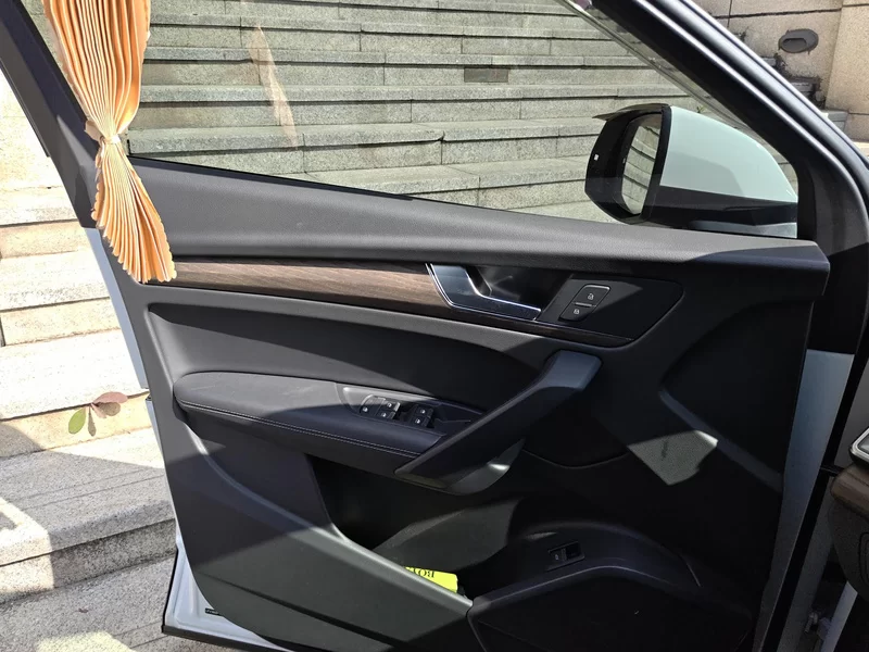 Audi Q5L Sportback 2022 car image #9