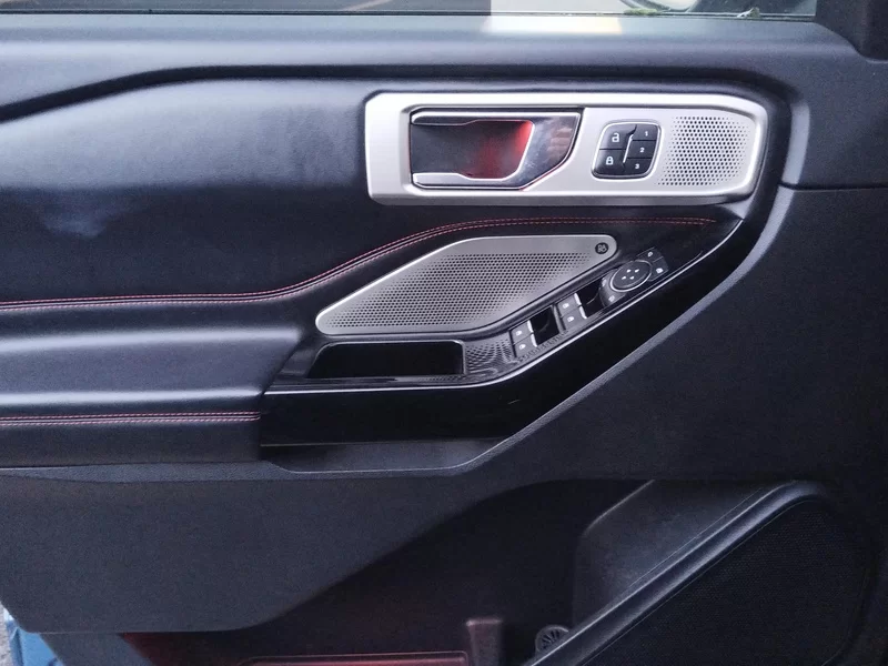 Ford Explorer 2020 صورة سيارة #9