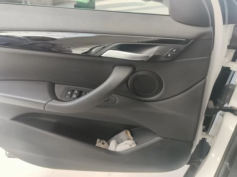 BMW X2 2018 car image #9