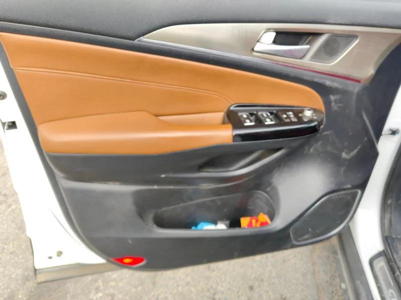 长安 长安CS95 2017 汽车图片 #9