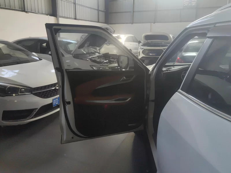 众泰 众泰T300 2018 汽车图片 #9