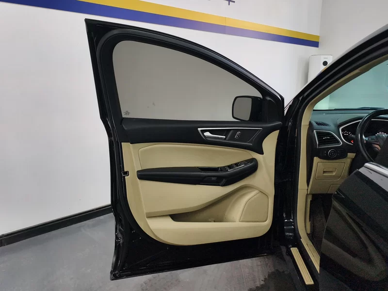 Ford Edge 2019 изображение автомобиля #9