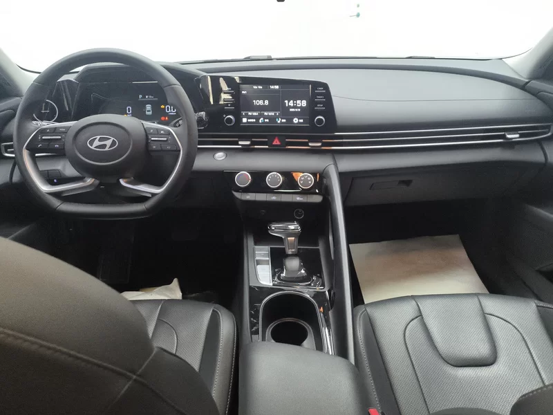 Hyundai Elantra 2023 #9 Hyundai Elantra 2023 car image #9