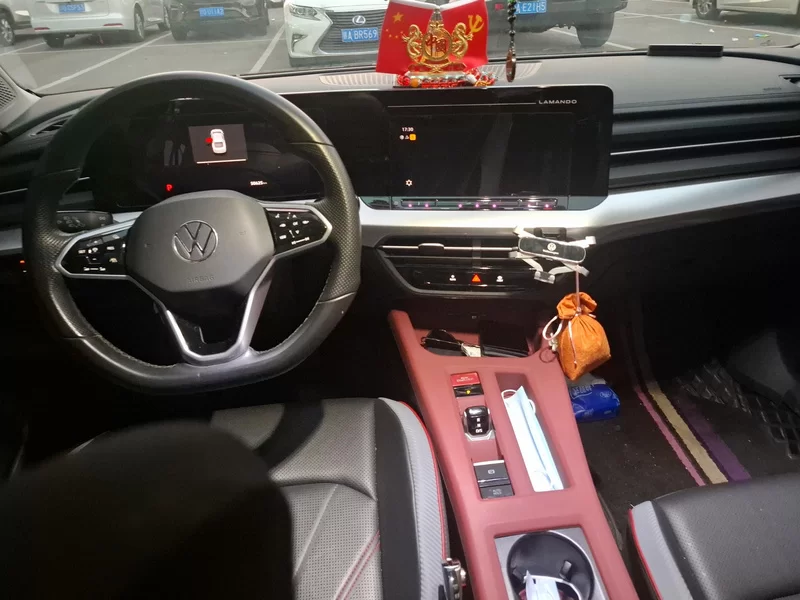 Volkswagen Lamando 2023 immagine di auto #9