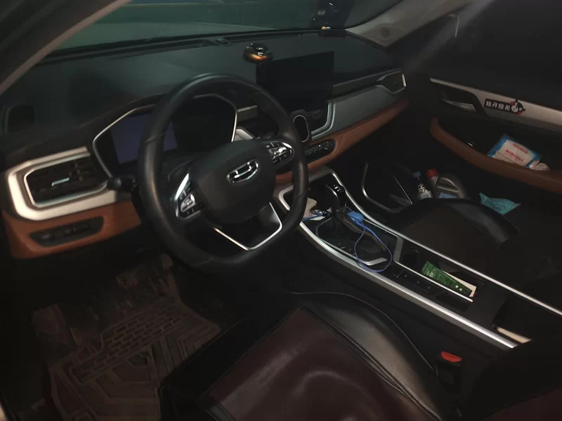 GEELY Vision X6 2021 car image #9