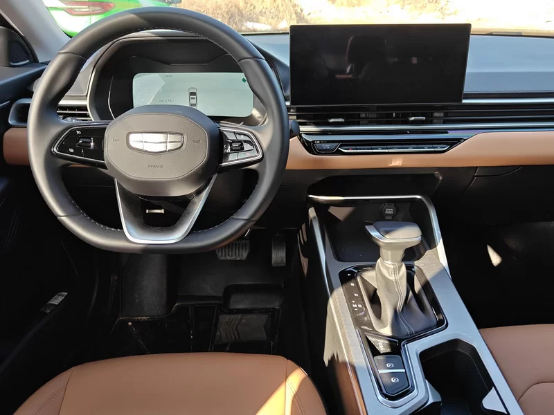 GEELY Emgrand 2024 car image #9