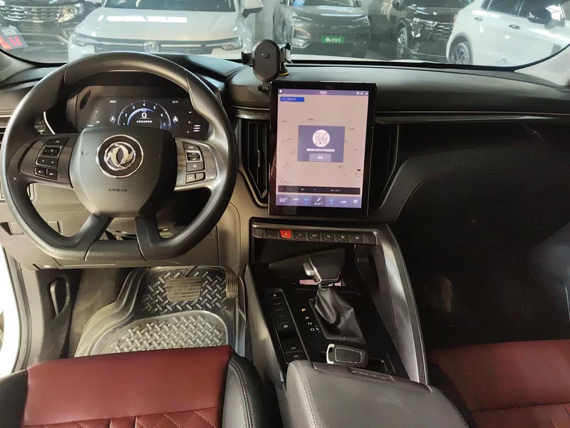 Forthing T5 2019 imagen de coche #9