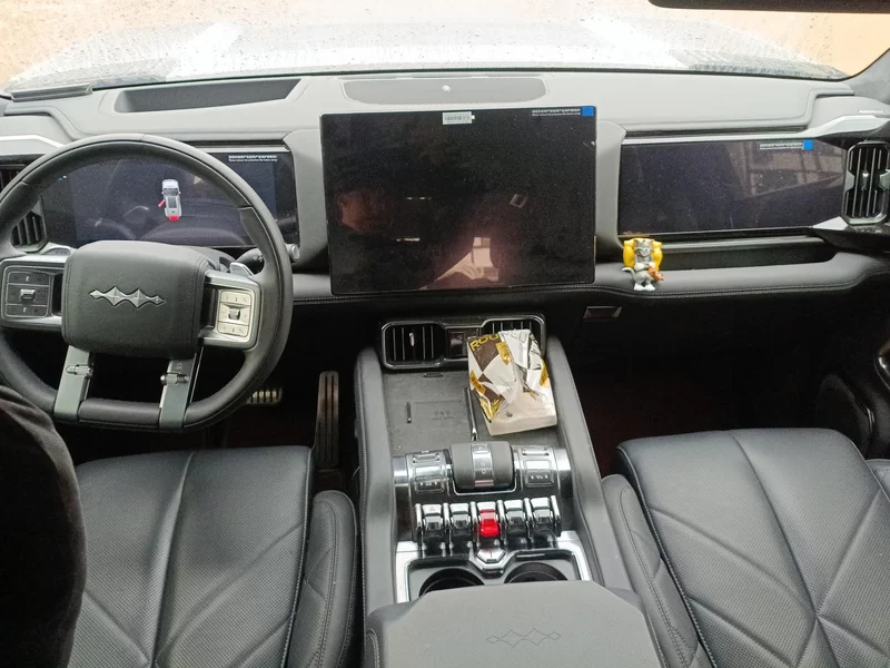 FangChengBao Leopard 8 2025 car image #9