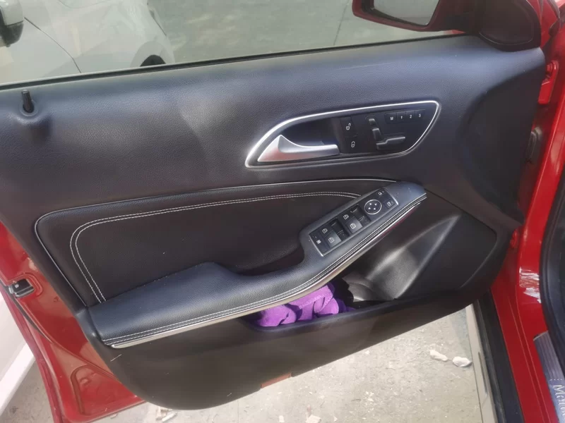 Mercedes-Benz GLA Class 2017 car image #9