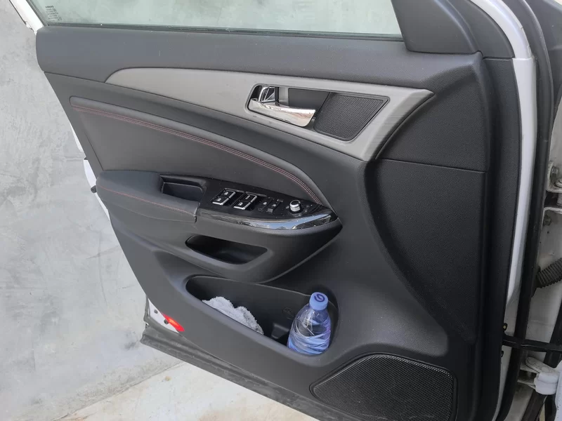 长安 长安CS75 2018 汽车图片 #9